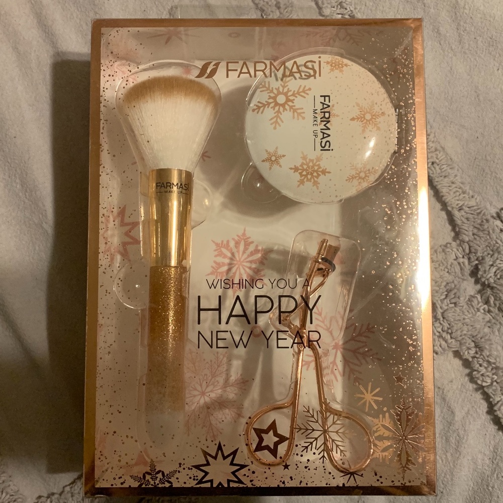 Farmasi Tool Set